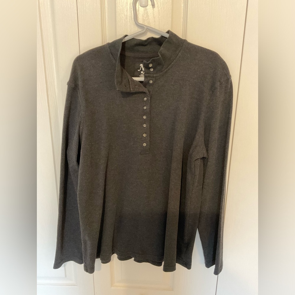 Natural Reflections mock turtleneck button front top